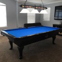 8ft Brunswick Mansfield pool table plus accessories