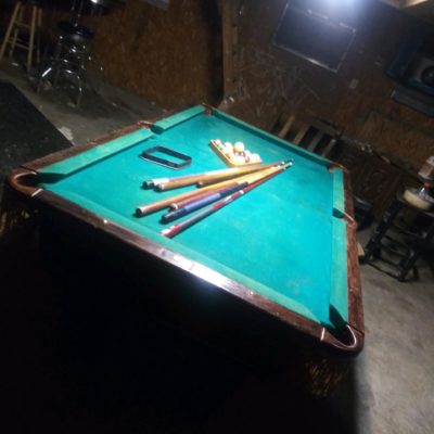 7' pool table , leather pockets