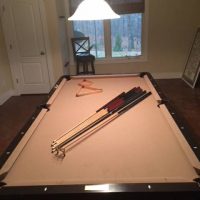 8 foot Pool Table Good Condition