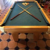 Connelly 7 foot pool table